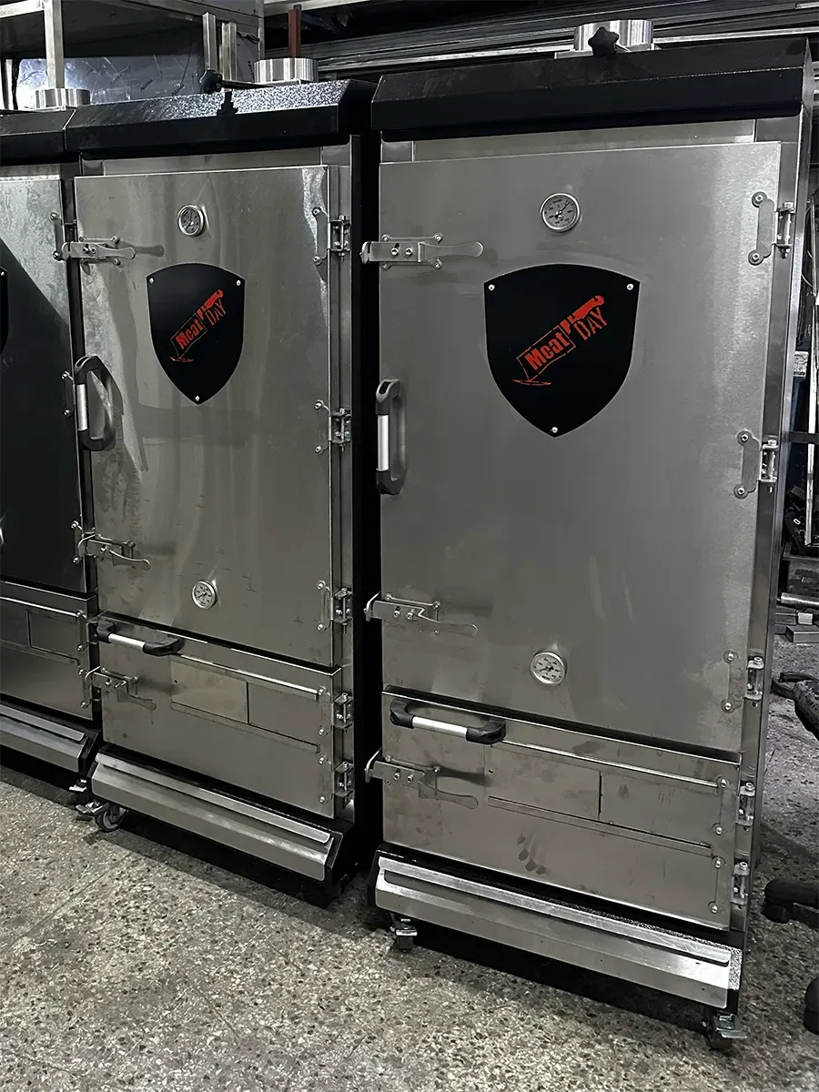 80x80x185 Siyah Smoker Tütsüleme Fırını – Gümüş Paslanmaz Kapaklı, Gazlı + Odunlu